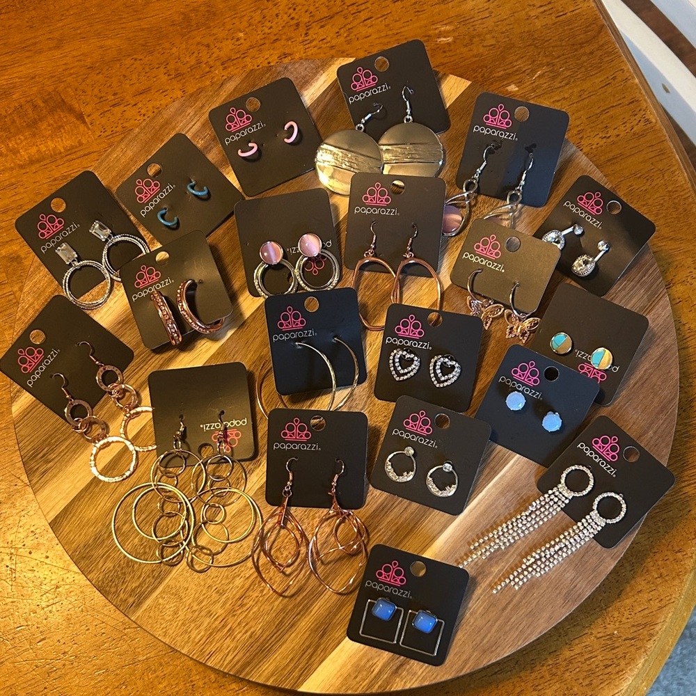 Paparazzi Women Jewelry Set - Gold, Silver, Pink, Blue 20 Piece Lot - Earrings